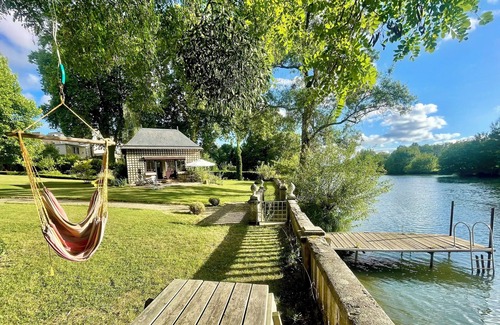 Seiches-sur-le-Loir Maison | Maison de charme familial, grand jardin fleuri, bord du Loir-1h30 Paris (train)