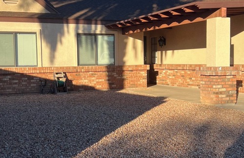 Gatewood Pointe Townhomes Maison | Charming, family friendly 4-bedroom house in NW Tucson with WiFi, AC and Pool