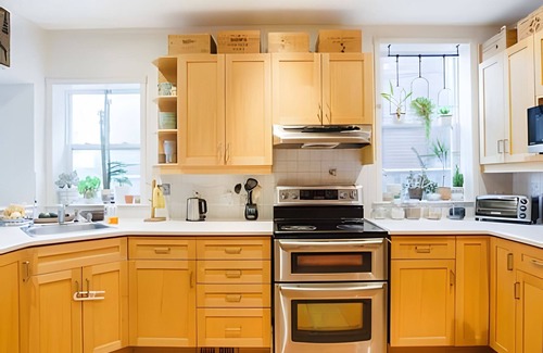 Palmerston - Little Italy Maison | Charming Family House 3 Bdr with Balcony