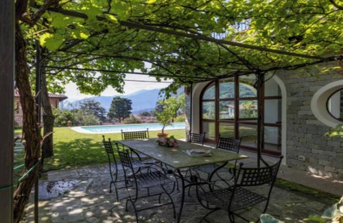 Menaggio Appartement | Charming Family Villa with Lake View and Private Pool
