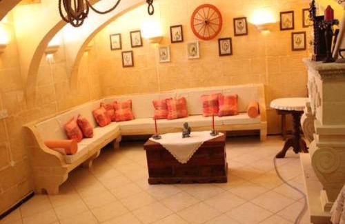 Santu Pietru Maison | Charming Farmhouse in Gharb