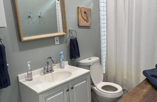 Port O Connor Cabine | Charming Fishing Cabin with AC and WiFi in beautiful Port O'Connor