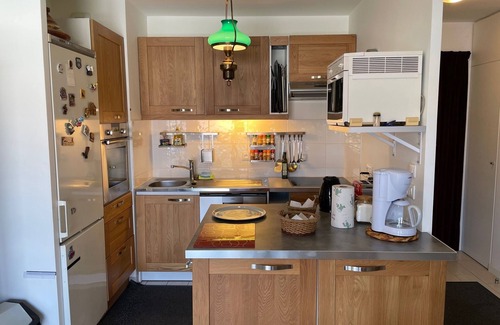 Saint-Ouen Appartement | Appartement neuf calme 2 pièces 50 m2 ( 538 ft2) avec parking gratuit privatif