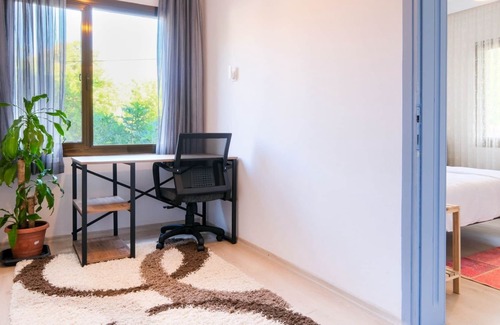Ozbek Koyu Villa | Charming Flat w Balcony 15 min to Urla Art Street