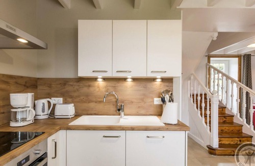 Le Vretot Cottage | Maison cosy cotentine avec terrasse, jardin, poêle à bois et équipements modernes