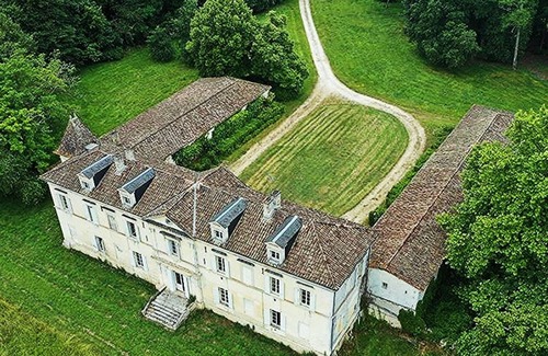 Cadillac-en-Fronsadais Maison | Charmant gîte avec piscine dans maison de campagne sur domaine de 52 hectares