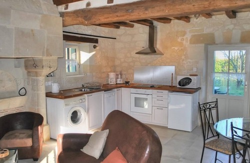 La Chapelle-sur-Loire Cottage | Maison rénovée du XVIe, jardin clos, proche de la Loire et châteaux, tout inclus, équipements complets