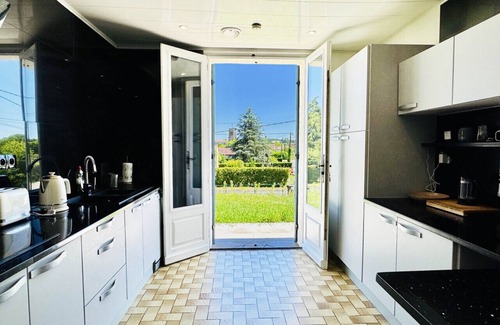 La Sauvetat-du-Dropt Maison | Charming cottage with pool, air-Con, views & high speed WiFi