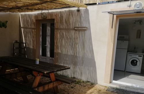 Massillargues-Attuech Appartement | Charmant appartement avec piscine et Spa près d Anduze pour 4 personnes