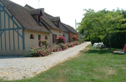 Ballon-Saint-Mars Cottage | Gîte rénové en campagne, 3 ch., terrain 5000m², proche randonnées et Le Mans !