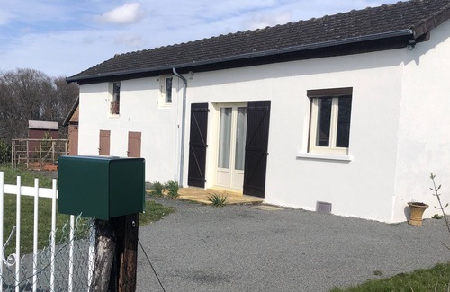 Saint-Pierre-de-Frugie Maison | Charming house in the Dordogne near cultural sites and landscaped lake
