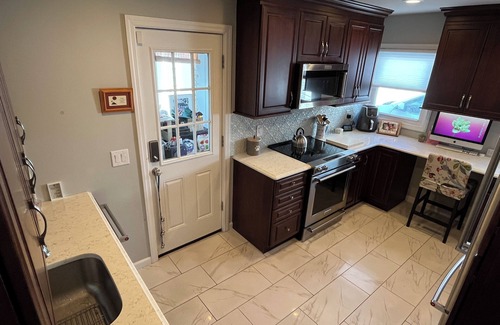 Farmingdale Maison | Charming Full House - 2.5 Miles from Bethpage Black-Perfect for Ryder Cup
