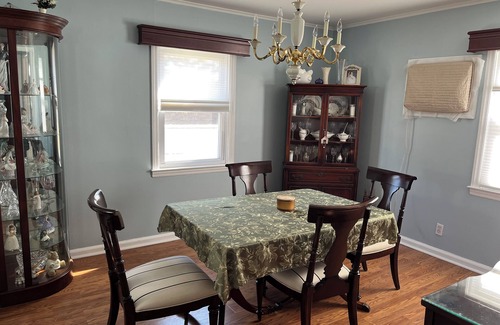 Farmingdale Maison | Charming Full House - 2.5 Miles from Bethpage Black-Perfect for Ryder Cup