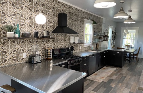 Grand Junction Maison | Charming, fully restored 1910 house, walk or bike to dtwn or campus