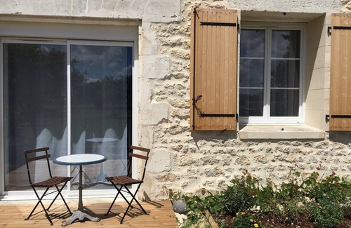 Le Gua Cottage | Meublé de charme 6 personnes au calme avec piscine et grand jardin