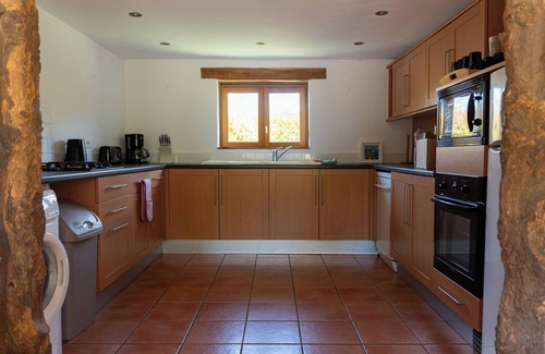 Frayssinet-le-Gelat Maison | GÎTE DE CHARME POUR 14 PERSONNES DANS LE LOT