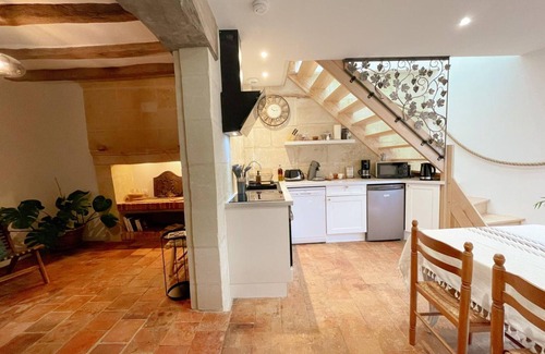 Azay-le-Rideau Cottage | Cosy Gîte à Azay-le-Rideau avec Wifi, Clim, tout inclus, idéal pour 2 adultes et 2 enfants, proche châteaux