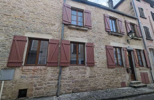 Chateauvillain Cottage | Séjour détente et confort à Châteauvillain, 2 ch, Parc national de forêts, tarifs tout compris