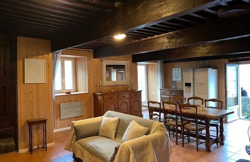 Nozieres Maison | Charmant Gîte "La 1670" dans un hameau rénové du 17ème siècle
