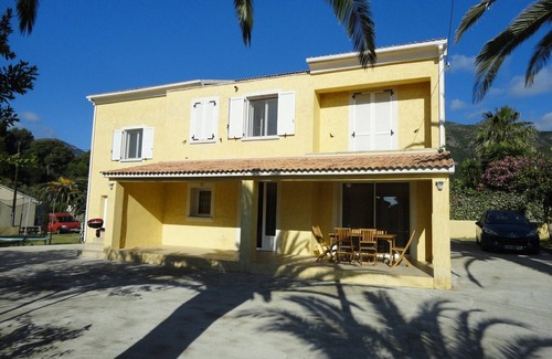 Biguglia Appartement | Charmant rez de jardin, à proximité du bord de Mer