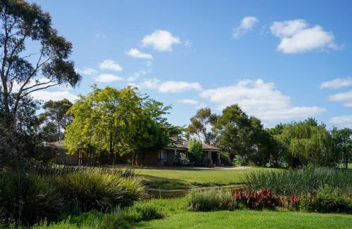 Garfield Maison | Charming Garfield Farm Stay 4BR Holiday Villa
