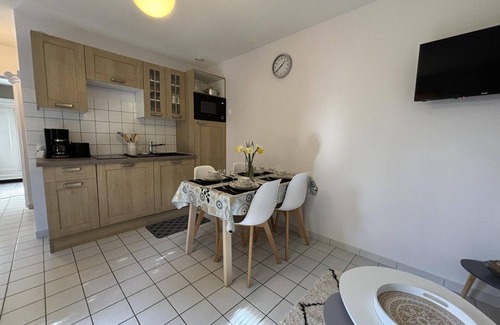 Contigny Cottage | Gîte confort au cœur de l'Allier : randonnées, canoë, pêche, vignoble, terrasse, tout inclus