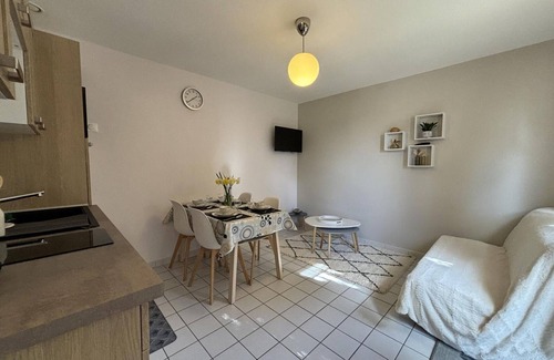 Contigny Cottage | Gîte confort au cœur de l'Allier : randonnées, canoë, pêche, vignoble, terrasse, tout inclus