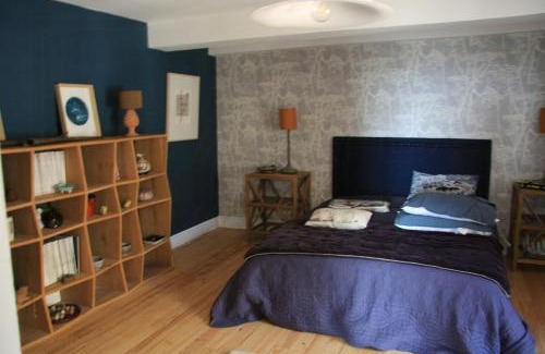 Mont-Saint-Vincent Maison | Charming Gite In Mont Saint Vincent