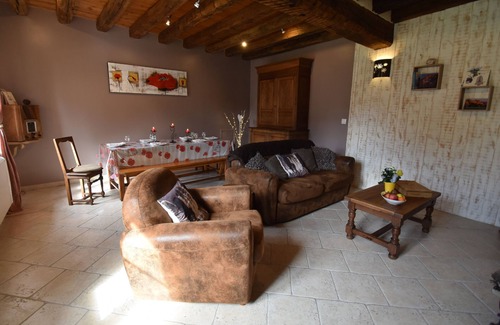 Esternay Maison | Gite de charme en Champagne avec piscine intérieure chauffée