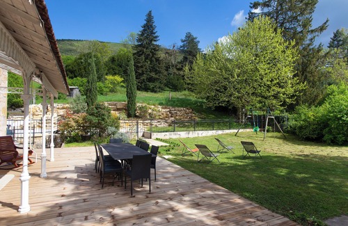 Courmangoux Cottage | GITE DE CHARME DANS L'AIN A LA CAMPAGNE A 1 H DE LYON ET 1H30 DE GENEVE