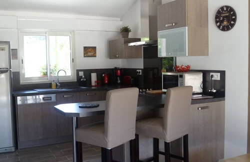 Merindol Appartement | GITE DE CHARME PROCHE GORDES LOURMARIN AU COEUR DU LUBERON