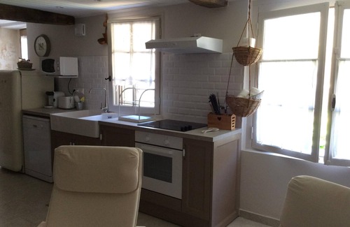 Issigeac Maison | Charmant gite "Le Petit Logis" avec jardin et jacuzzi pour 2 à 5personnes.