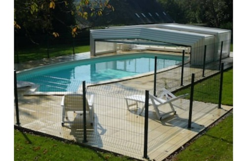 Saint-Grave Cottage | gite de charme près de Rochefort en terre, 2 étoiles, avec piscine couverte