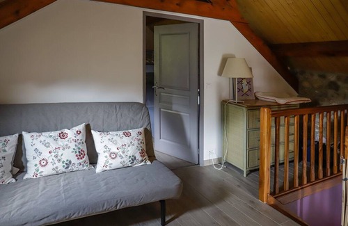 Sengouagnet Maison | Gite de charme tout confort prêt station du Mourtis, WIFI, Cheminée