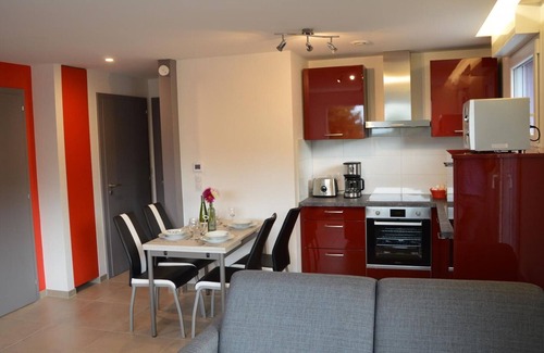 Altkirch Cottage | Gîte familial tout confort à Altkirch - Terrasse, jardin, parking, proche pistes cyclables et randos