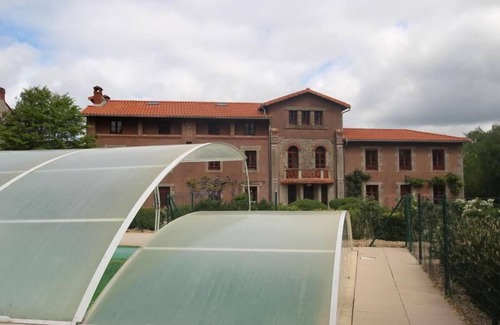 Cugand Cottage | Maison de caractère avec piscine commune, proche du Puy du Fou et de Nantes
