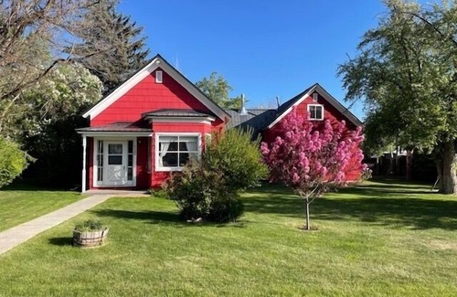Bellevue Maison | Charming Grandma Chic home in the Wood River Valley steps from the bike path