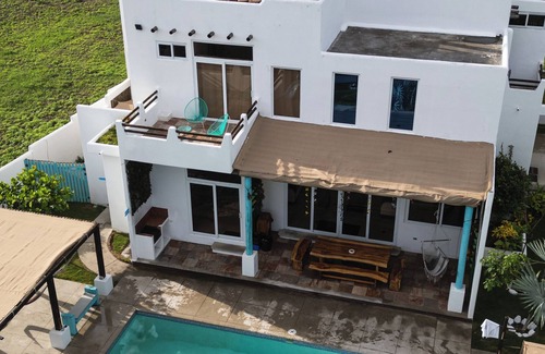 El Paredon Maison | Charming 4-bedroom house with AC and WiFi in beautiful El Paredón Buena Vista