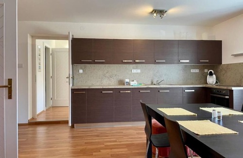 Satov Appartement | Charming guest house in Satov I