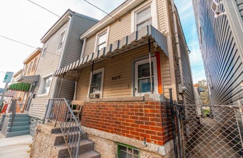 Bloomfield Appartement | Charming Guest House - Pittsburgh's Little Italy