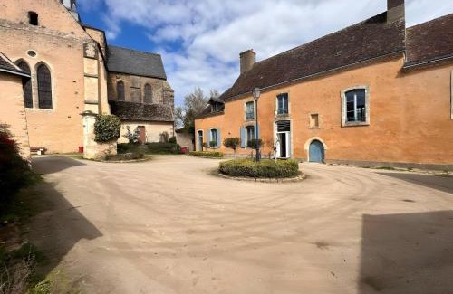 Ballon-Saint-Mars Maison | Charming Home near Le Mans Circuit
