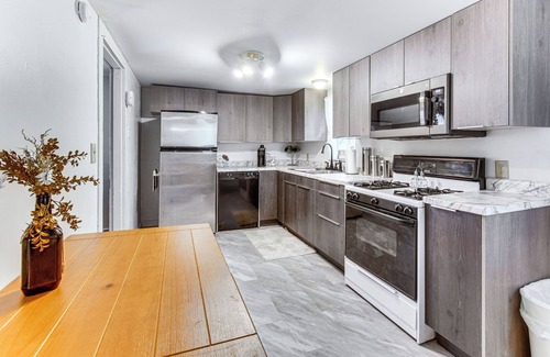 Hillsboro Maison | Charming Hillsboro Home < 1 Mi to Downtown!