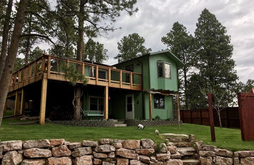 Custer Maison | Charming Hillside Hideaway with great views. NO CLEANING FEE
