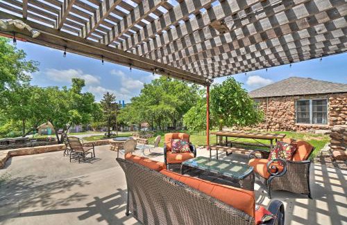 Medicine Park Maison | Charming Hilltop Cottage in Medicine Park!