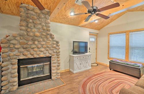 Medicine Park Maison | Charming Hilltop Cottage in Medicine Park!