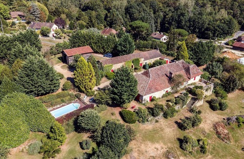 Lembras Maison | Charming historic barn with pool