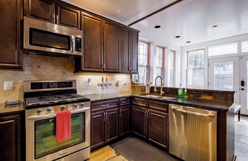 Capitol Hill Maison | Charme historique Capitol Hill Row Home w / Parking - emplacement parfait