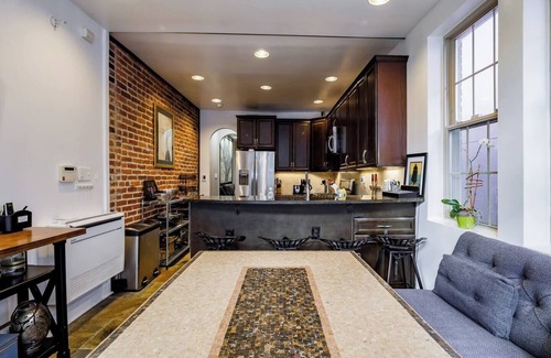 Capitol Hill Maison | Charme historique Capitol Hill Row Home w / Parking - emplacement parfait