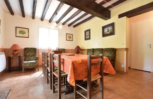Faverolles Maison | Charming holiday home with pool and pond