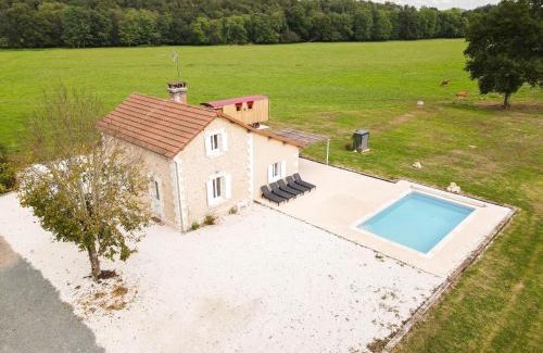Hautefort Maison | Charming Holiday Home with Private Pool
